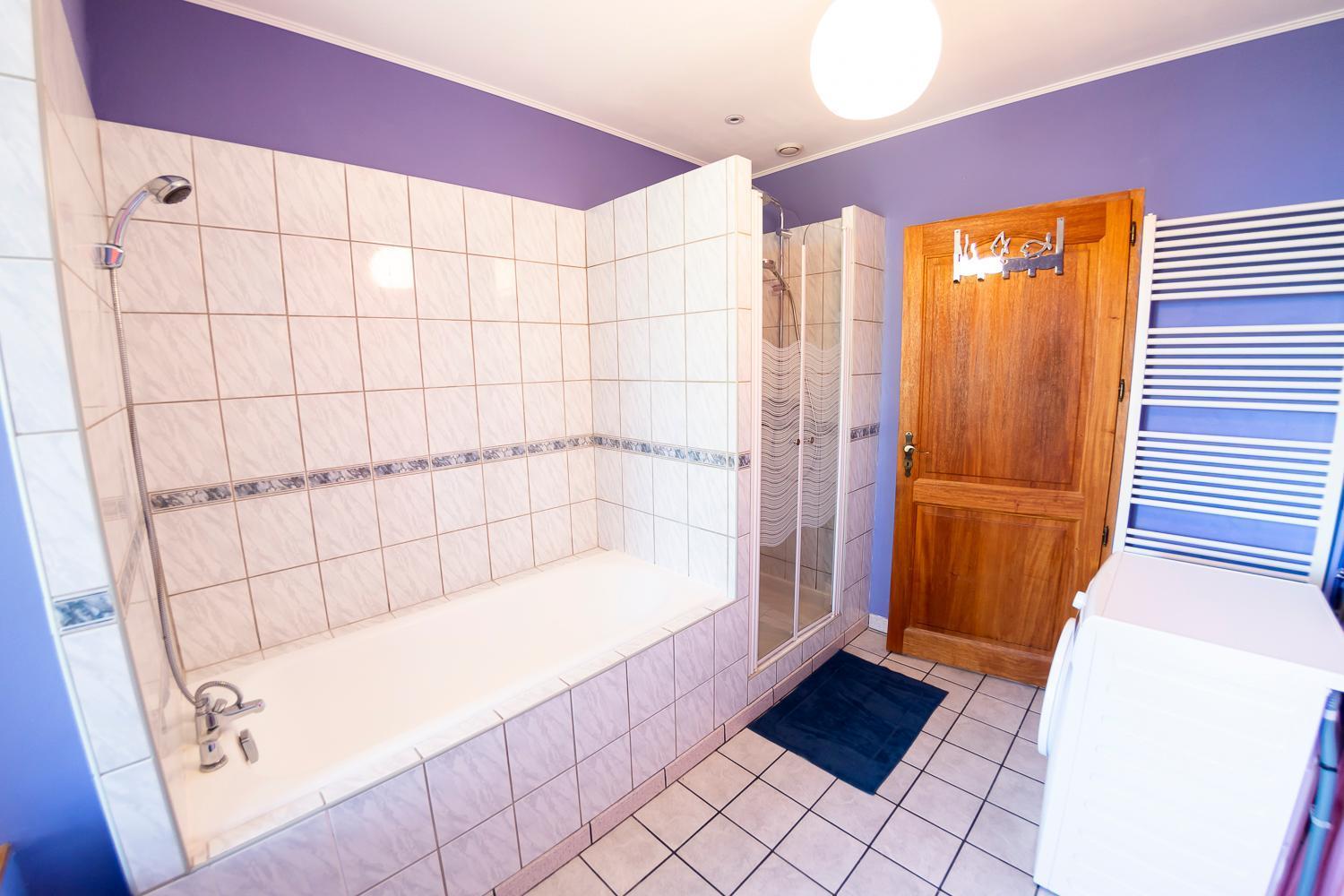 L'Enchantraine - Gite Tout Confort Et Tarif Tout Inclus - Appartement Spacieux Et Accueillant Sur Épinal Buitenkant foto